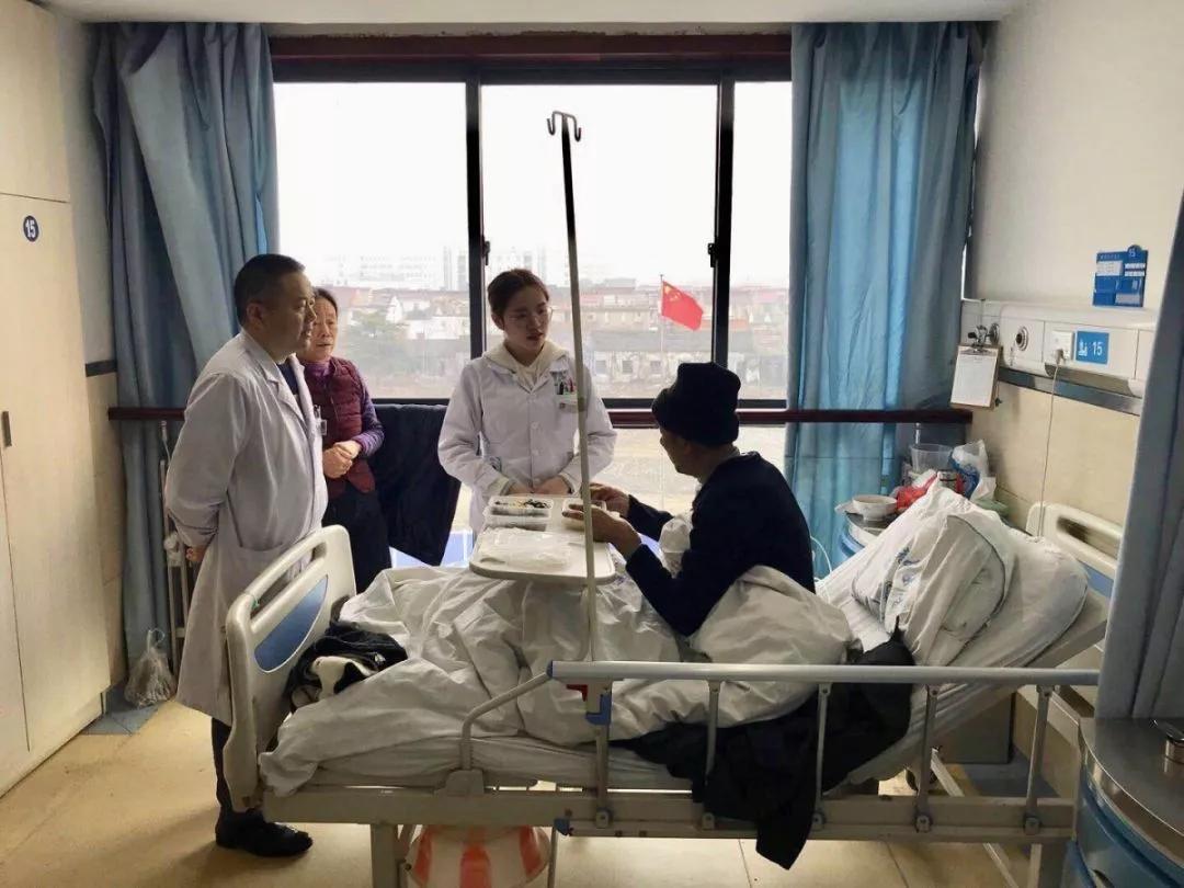點擊放大鼠標滾輪控制大小