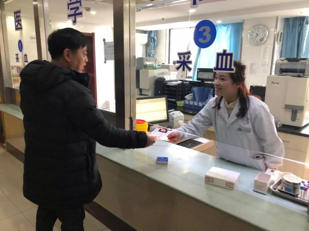 點擊放大鼠標滾輪控制大小